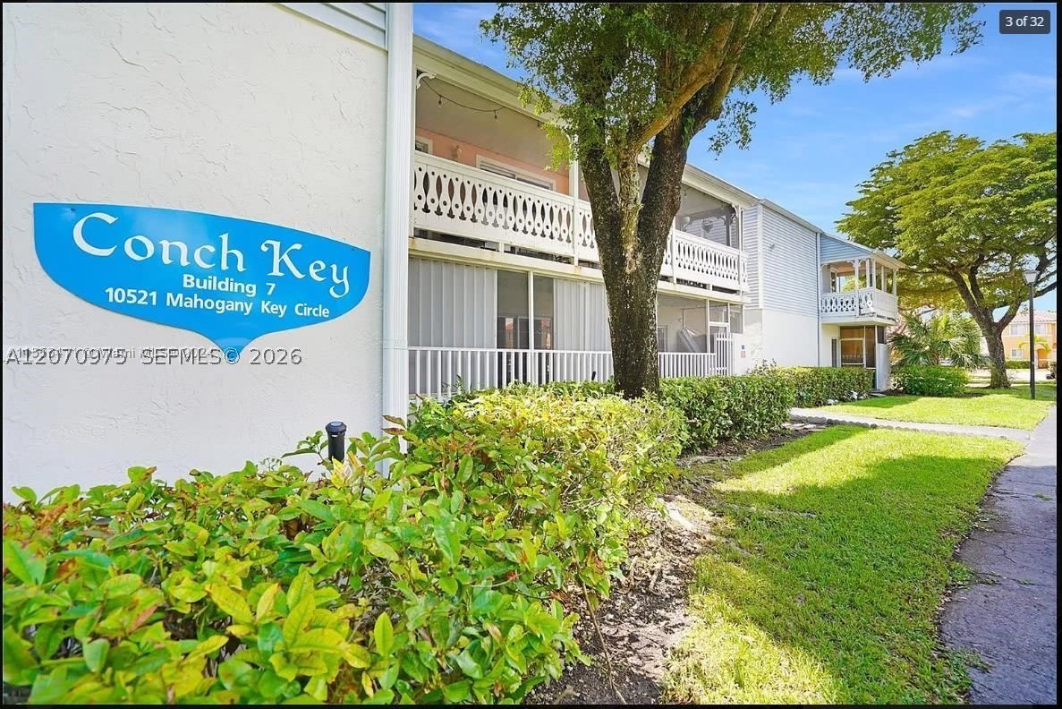 10521 Mahogany Key Cir – photo 4