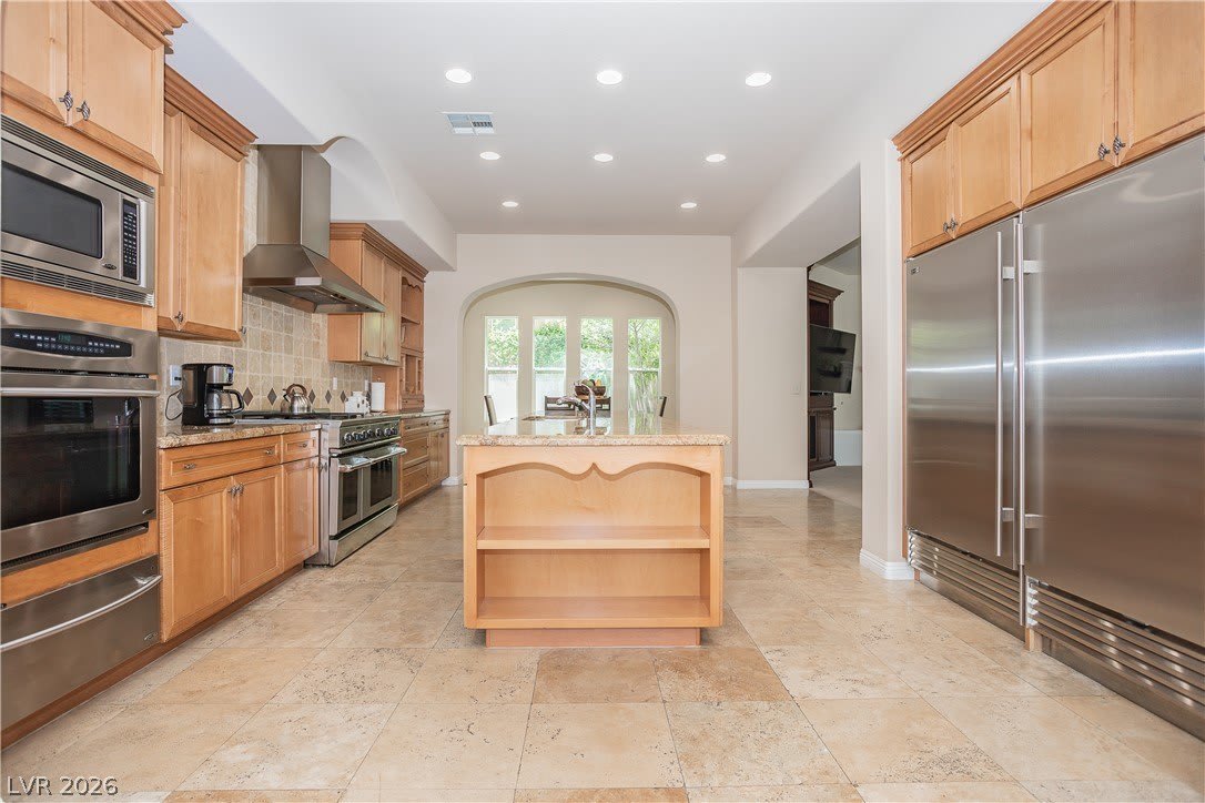 12097 Oakland Hills Drive – photo 4