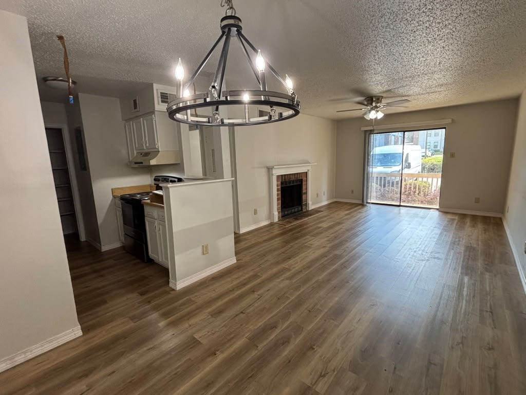 1250 HENCHLEY AVE104 – photo 4