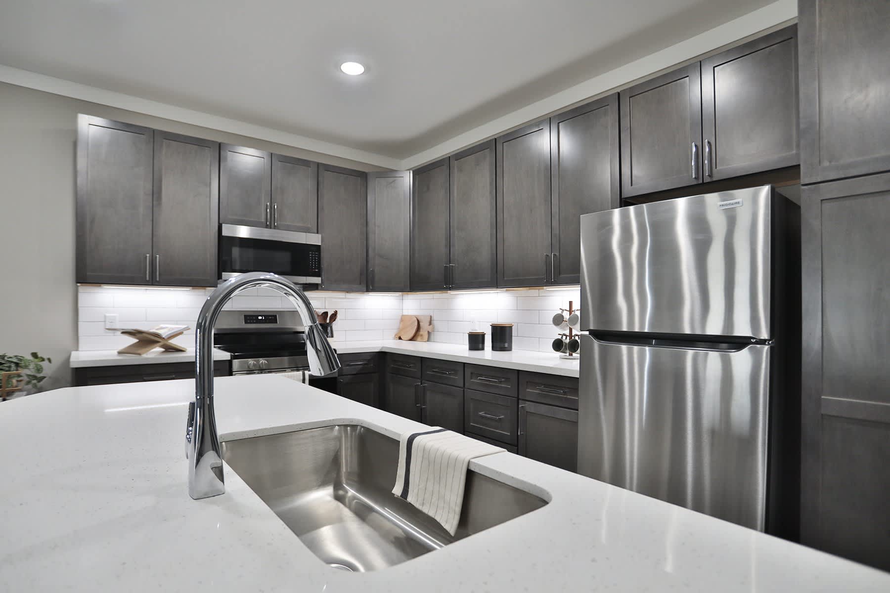 Altair Apartments – photo 4