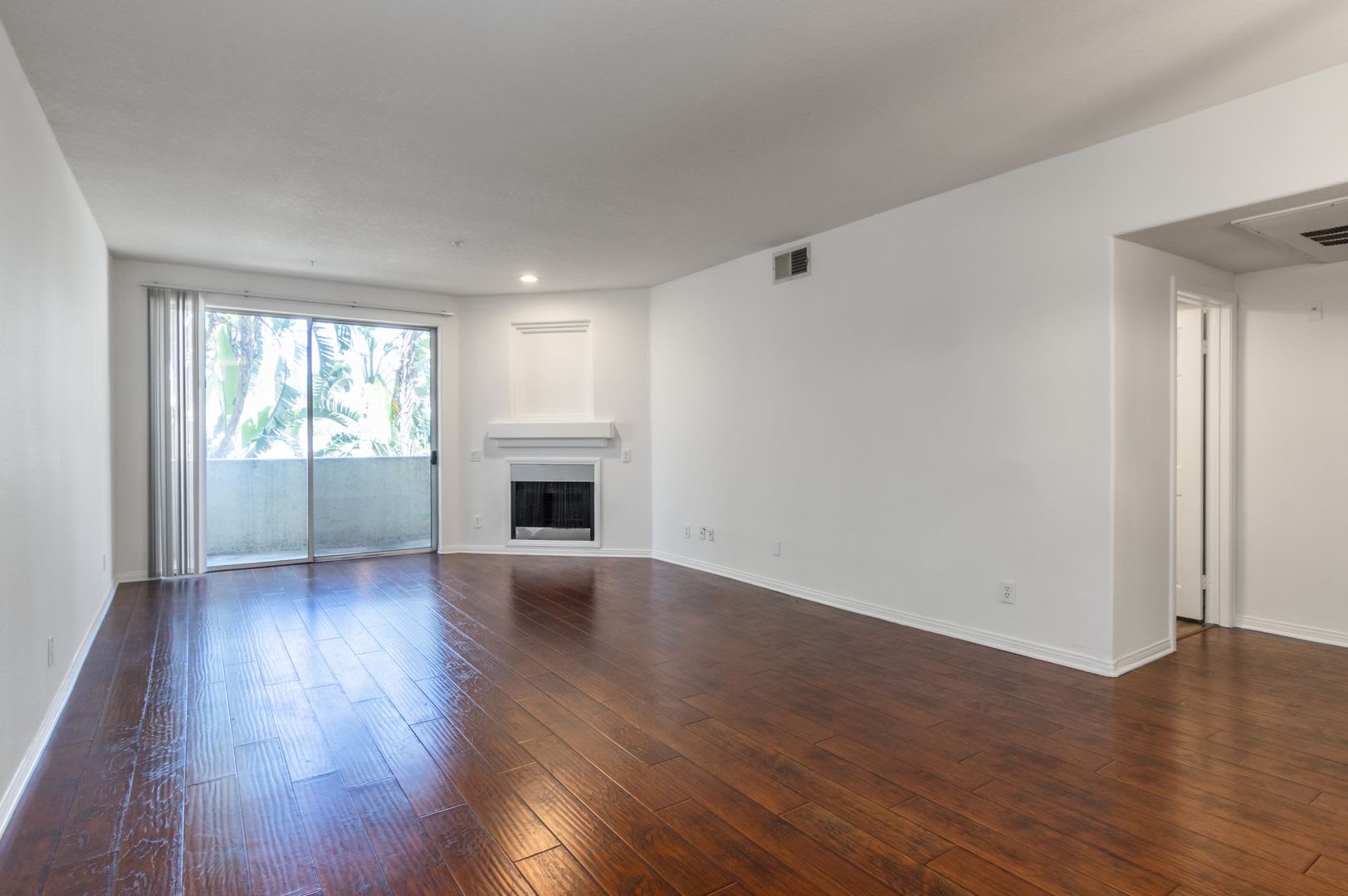16940 Chatsworth St #106 – photo 2