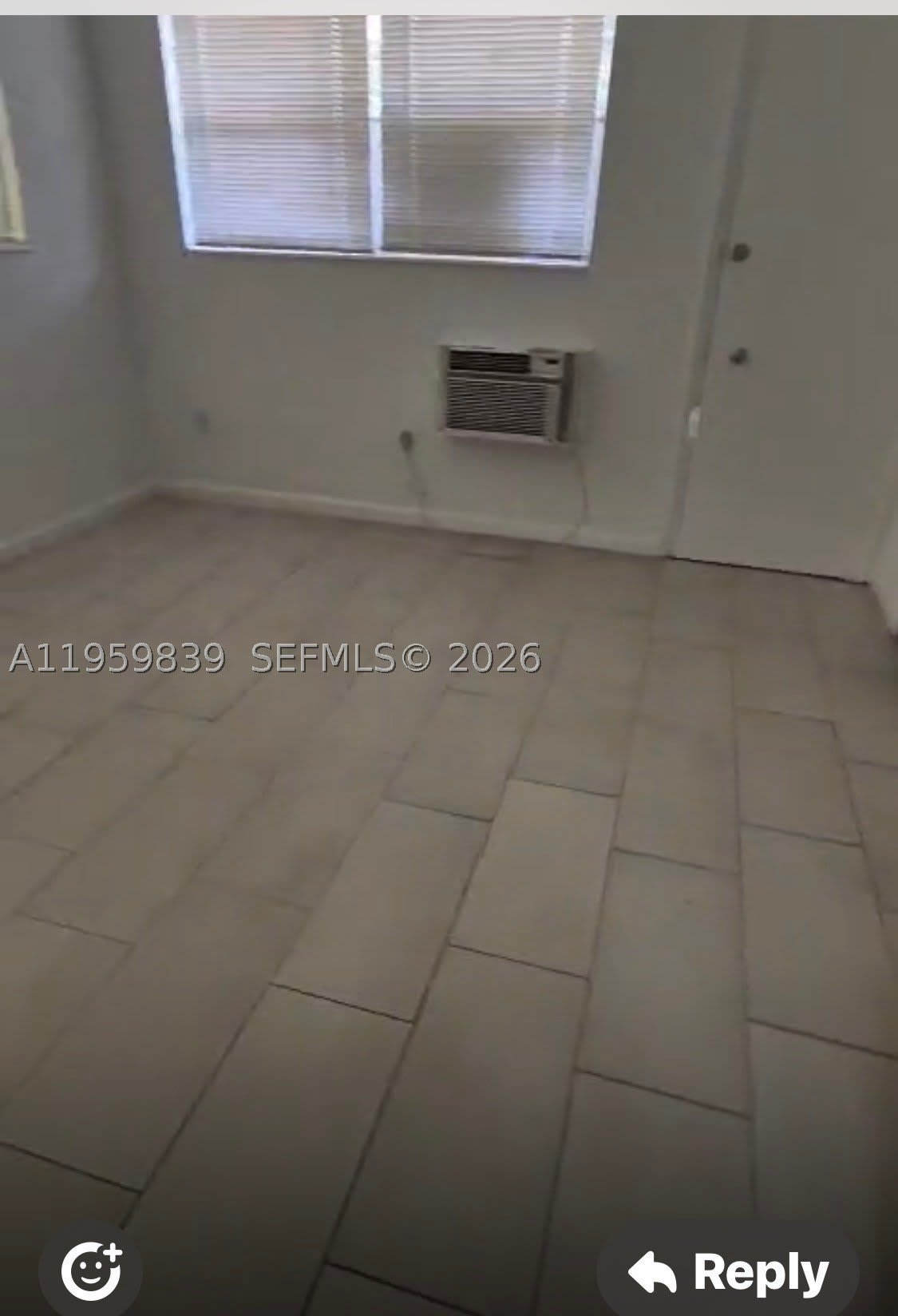 285 NE 191st St – photo 4