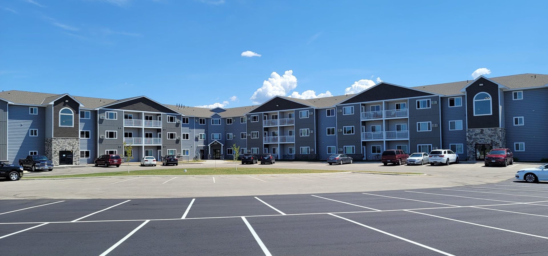 Mainstreeter Apartments – photo 2