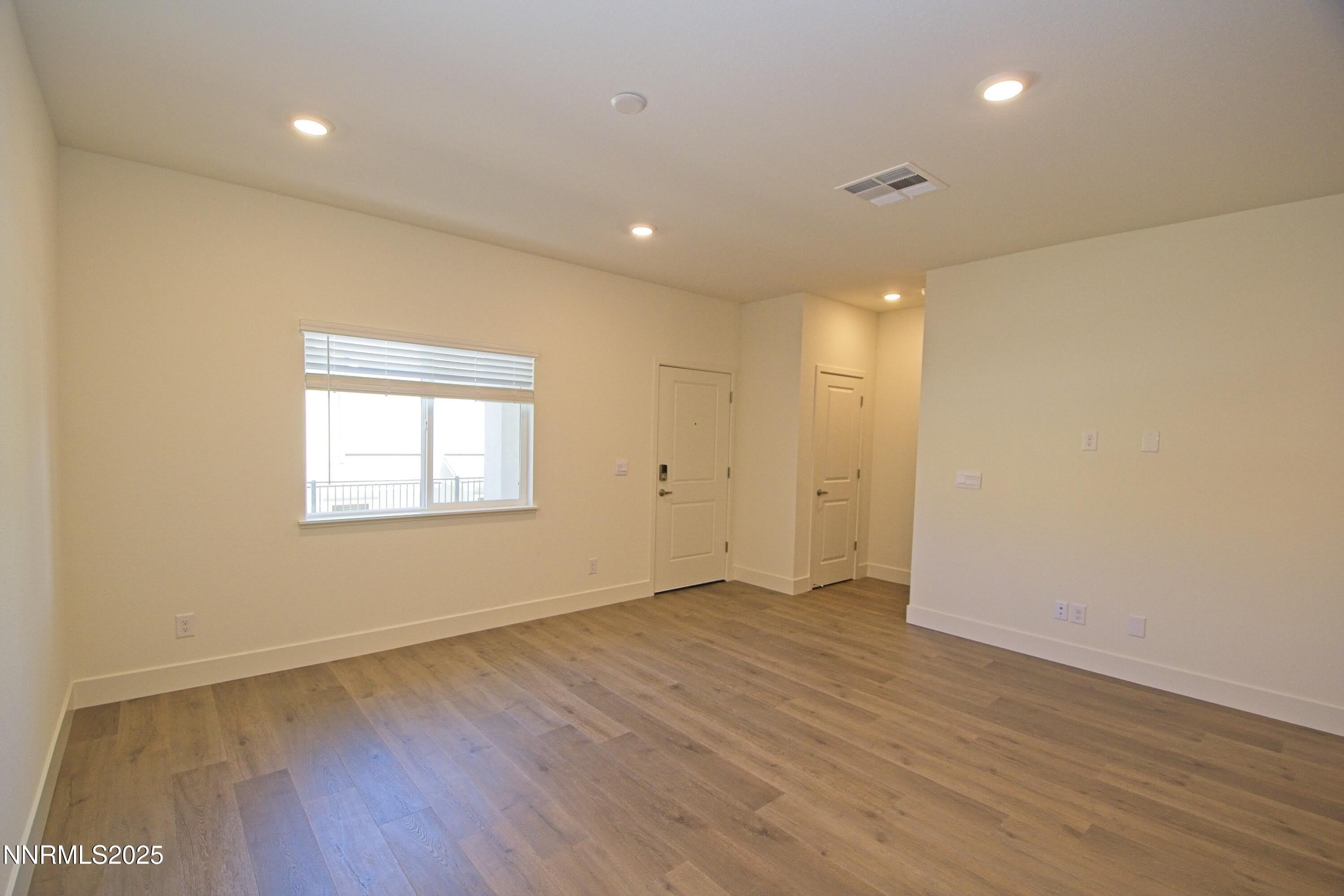 1636 Prancer Street – photo 4