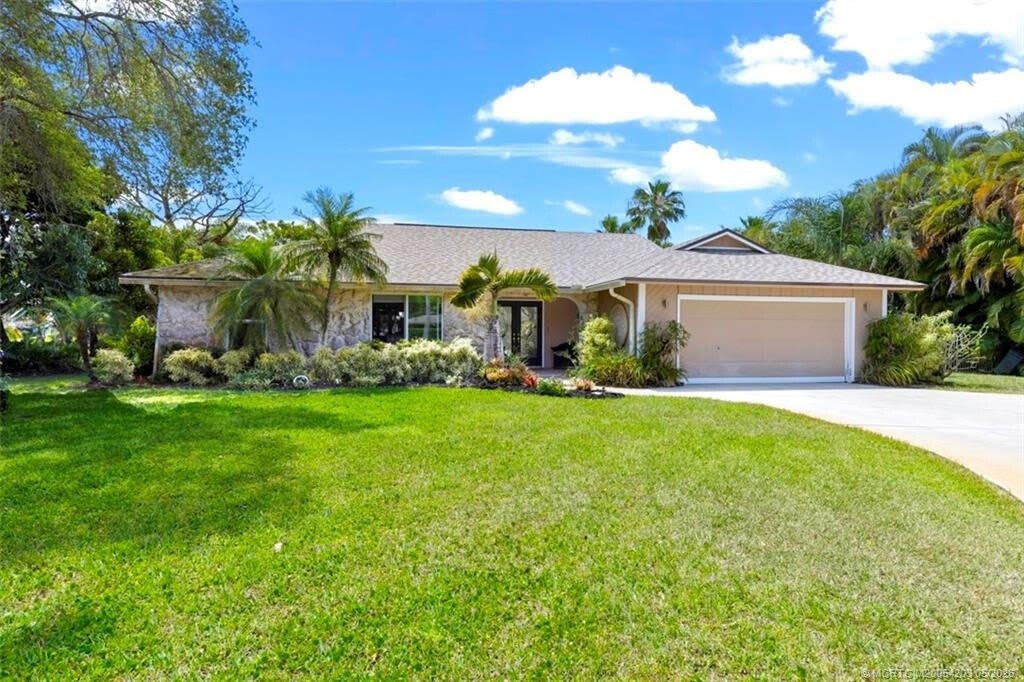 3074 Ne Loquat Lane – photo 1