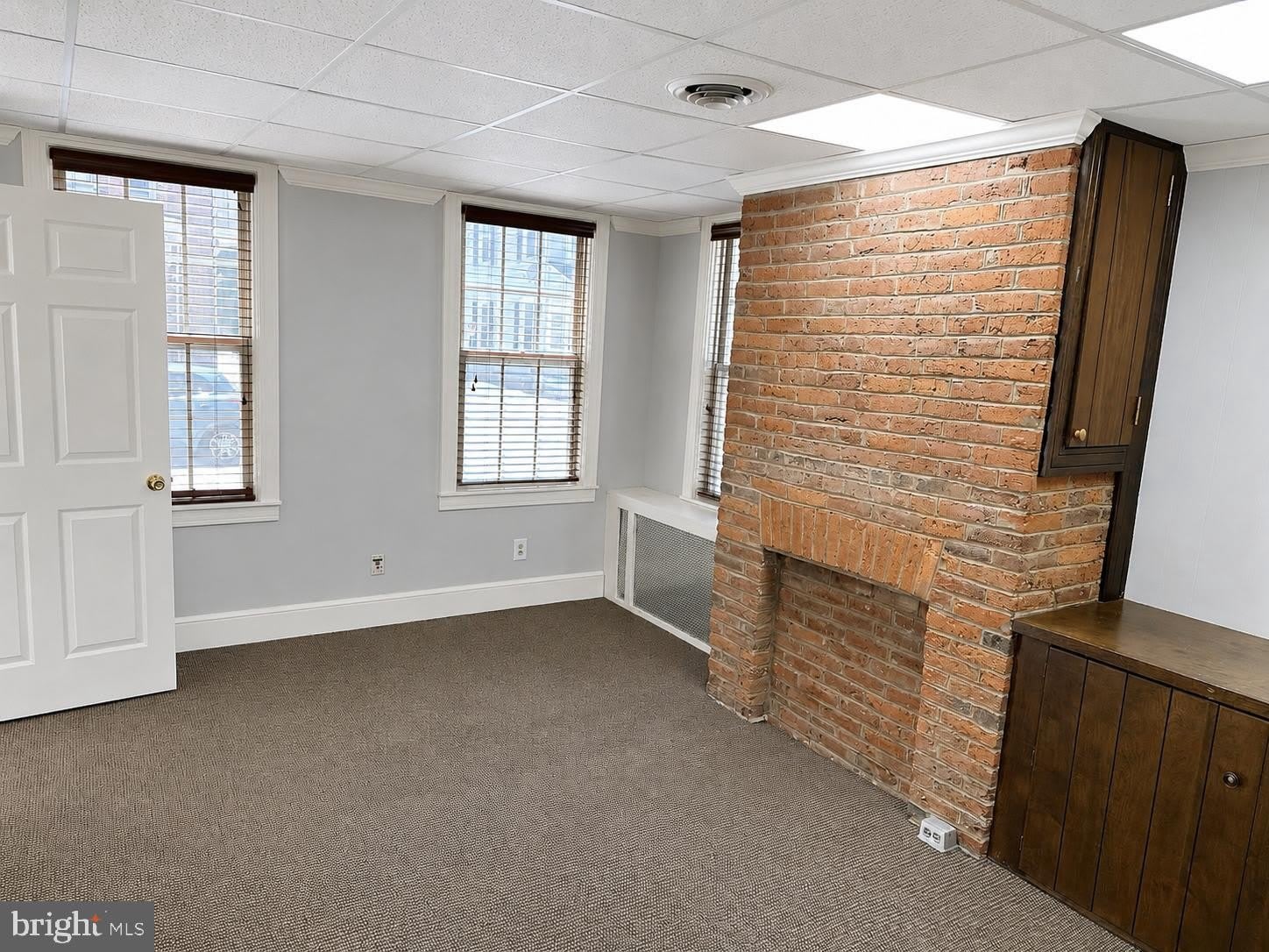 229 E MAIN Street E – photo 3