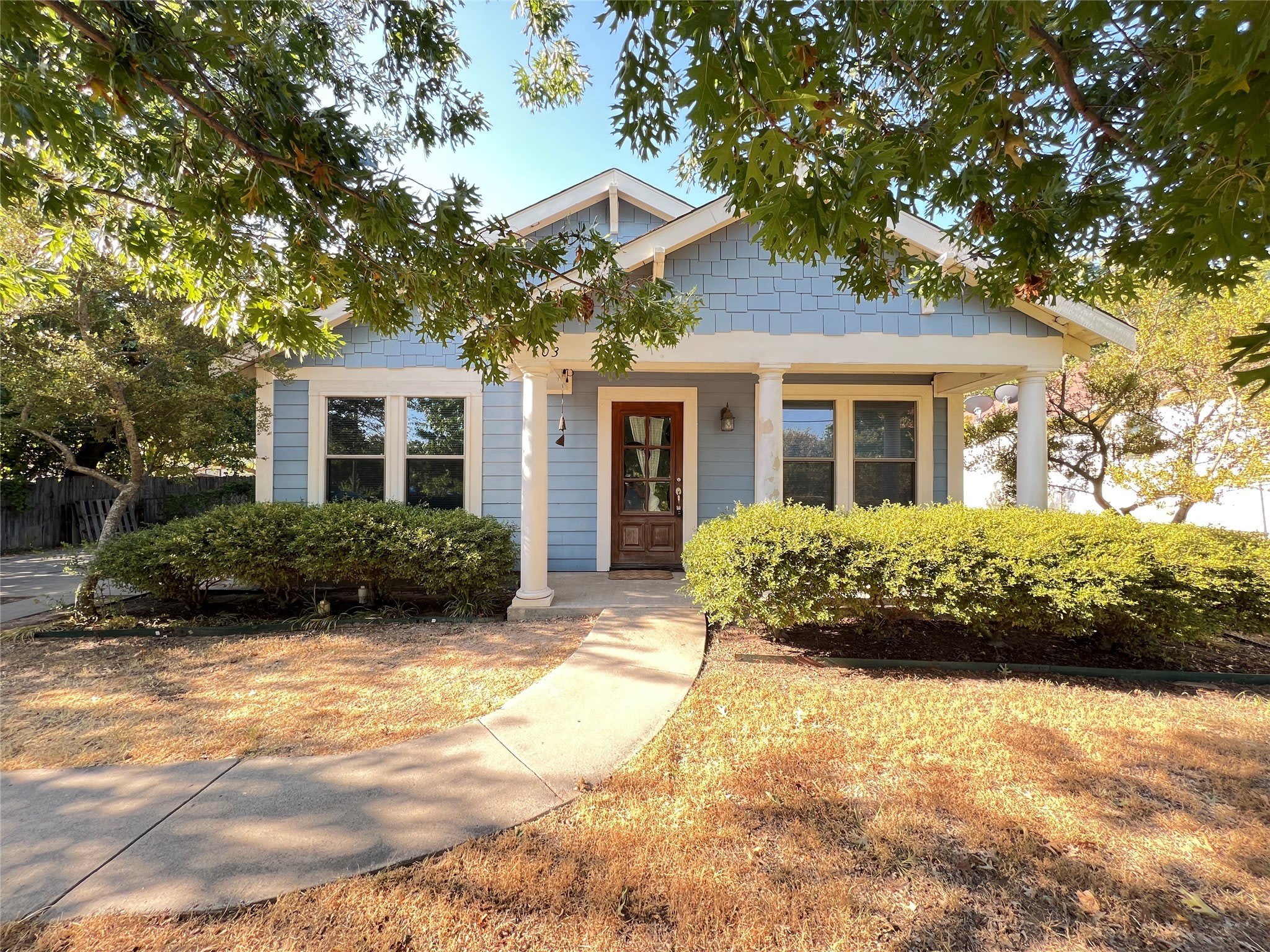 403 W Oak Street – photo 1