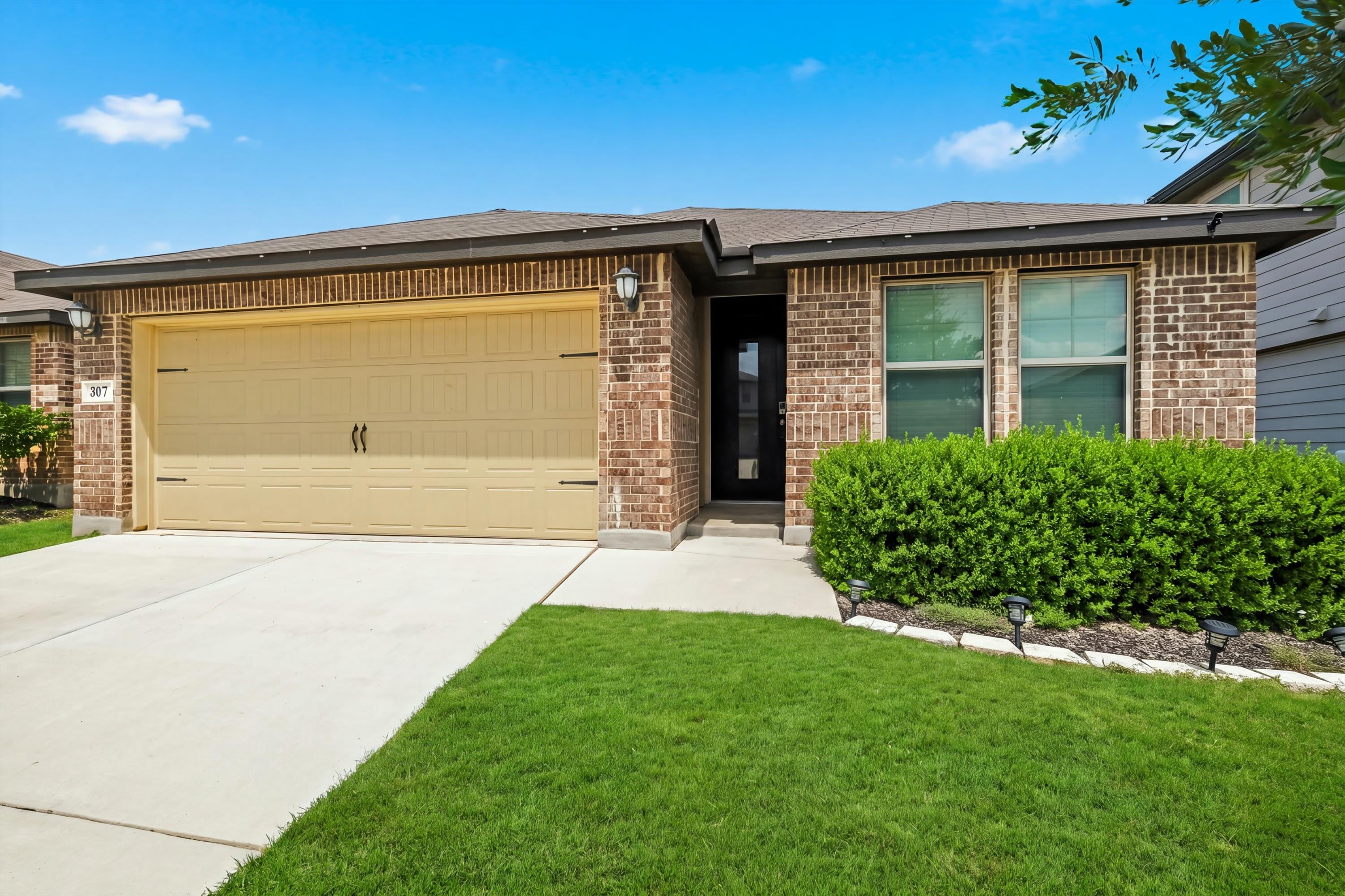 307 Goodfella Avenue – photo 3
