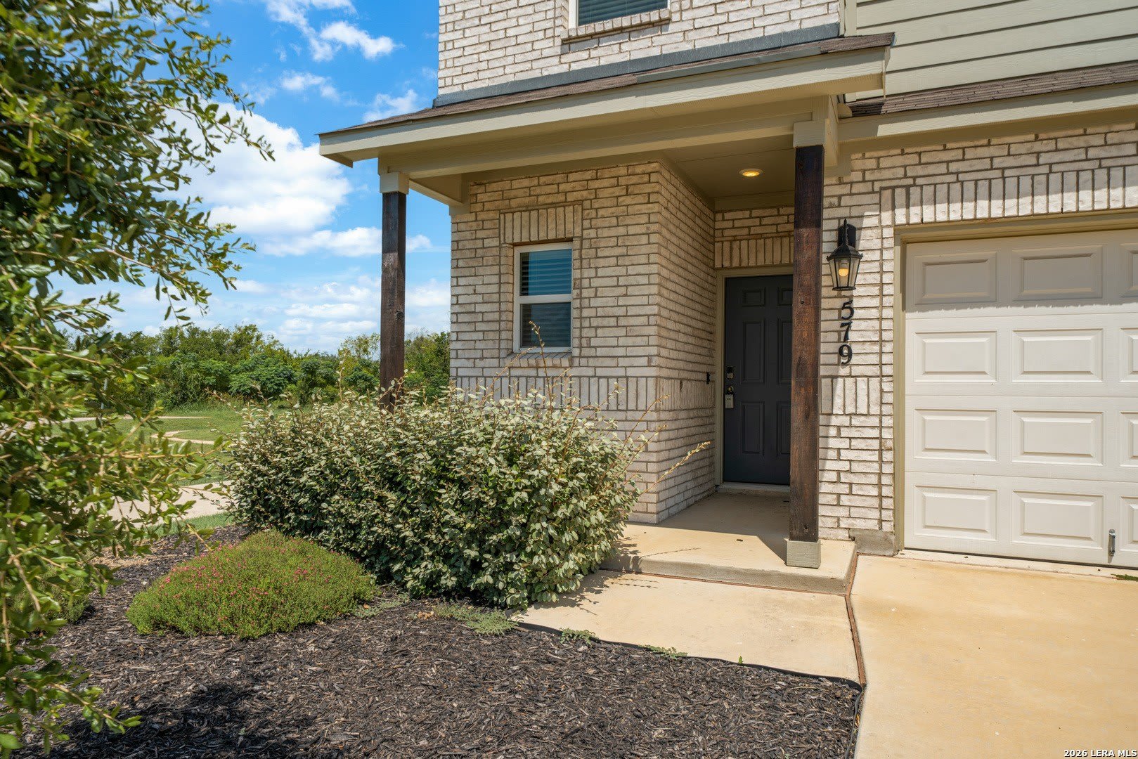 579 Jennifer Way – photo 4
