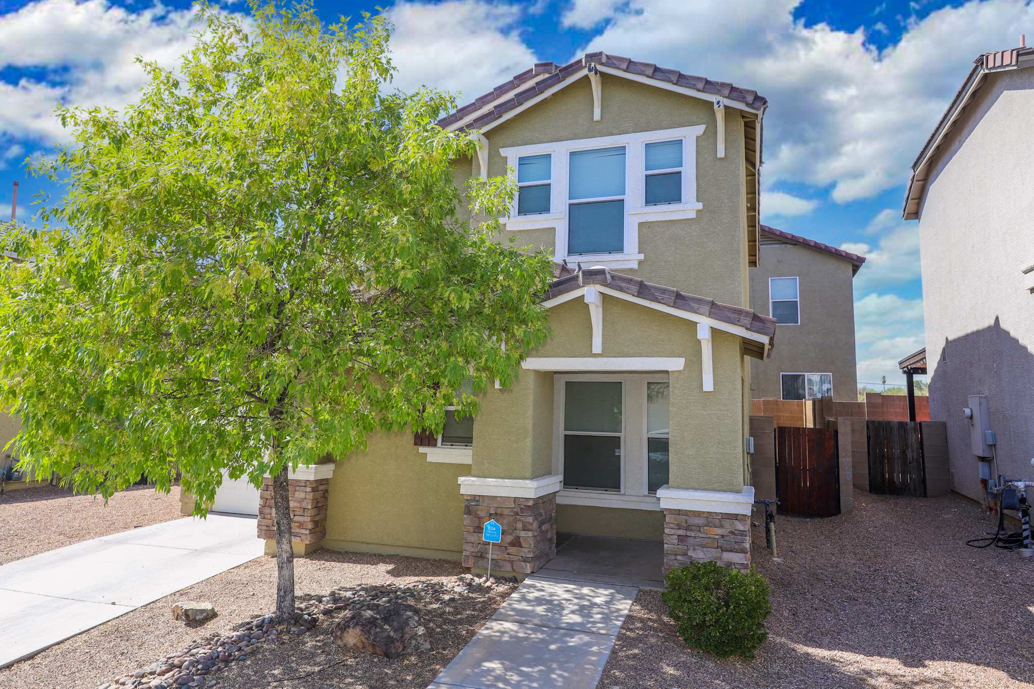 7610 East Valley Overlook Drive – photo 1