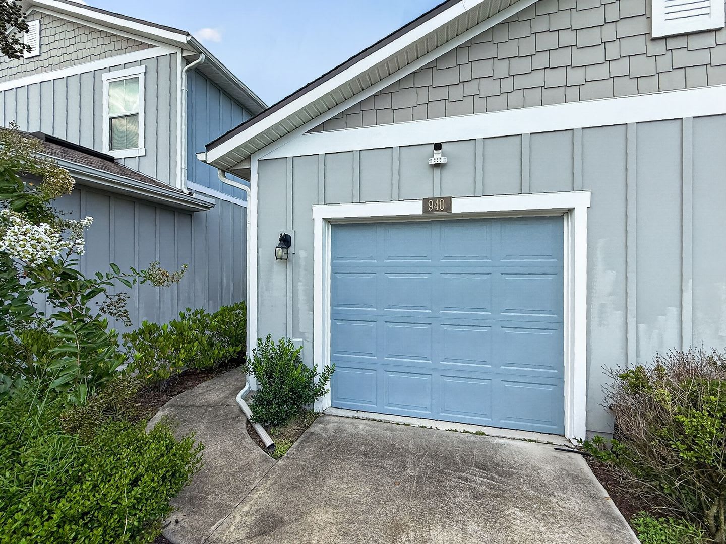 Modern 2 Bedroom Northside Townhome For Rent – photo 4