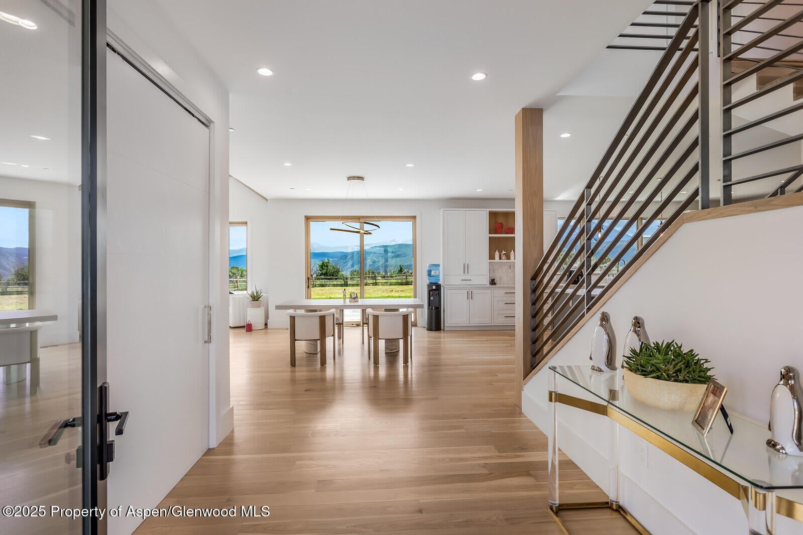 577 Fox Run Drive – photo 5