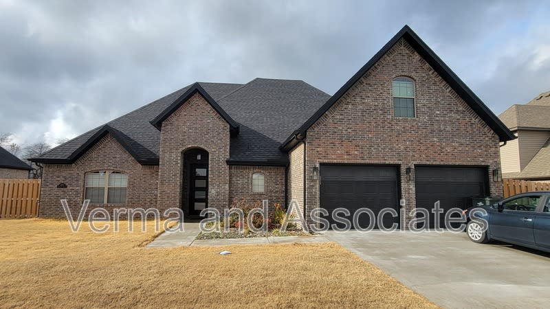 1890 Sunrise Cir – photo 1