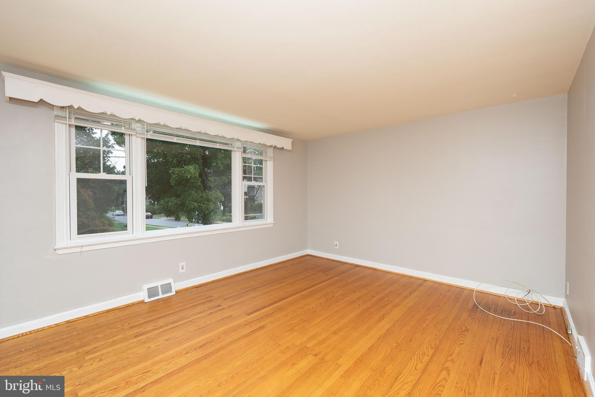 612 Shoemaker Avenue – photo 5