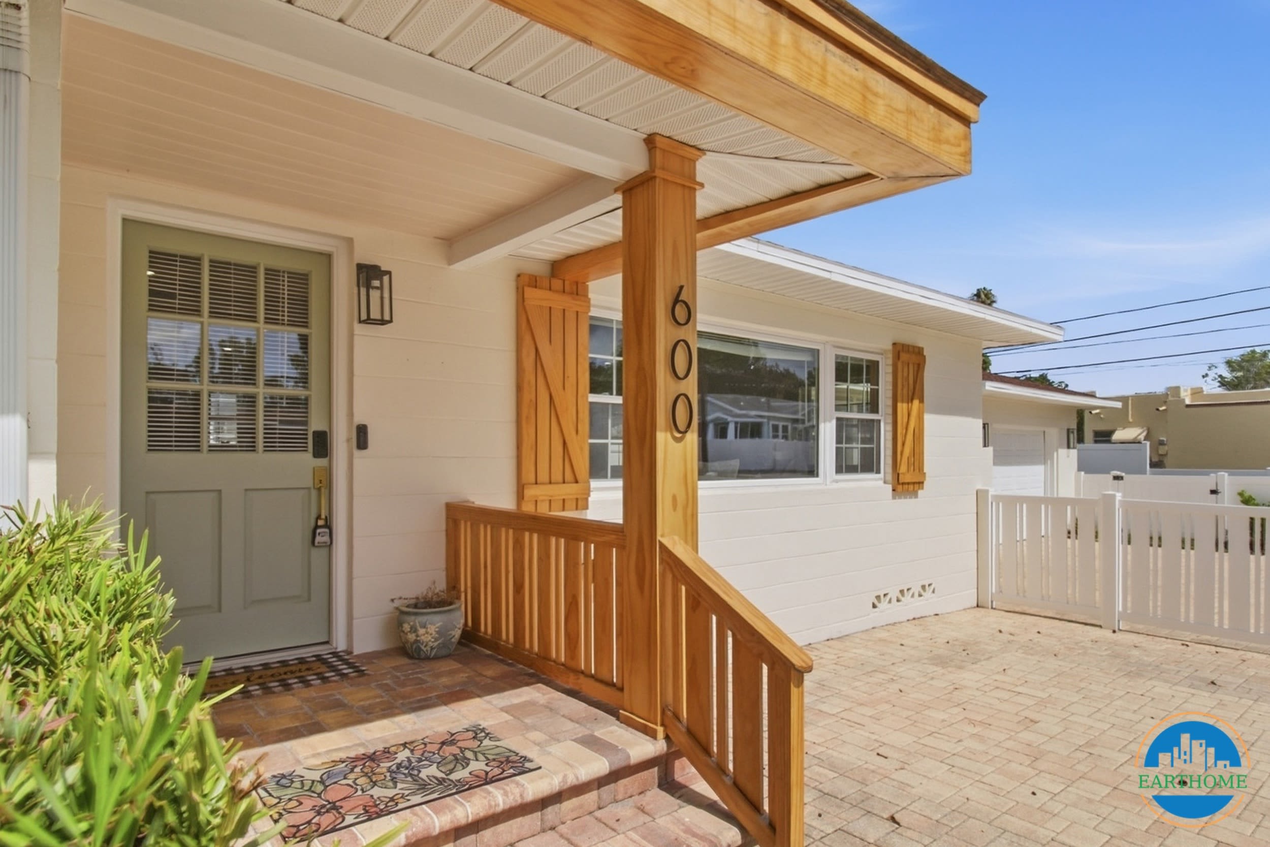 600 30th St N – photo 3