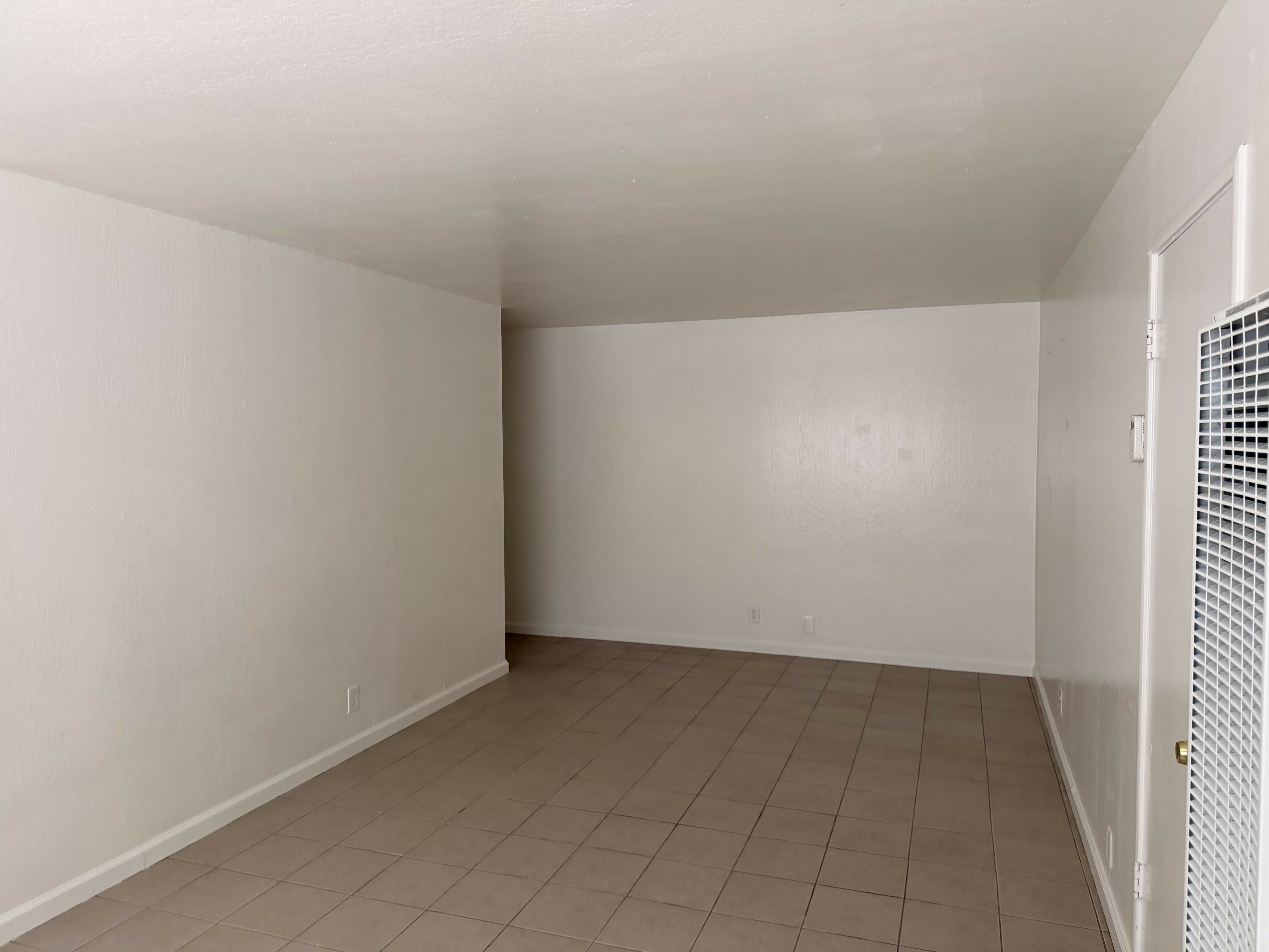 2207 Bonar Street – photo 5