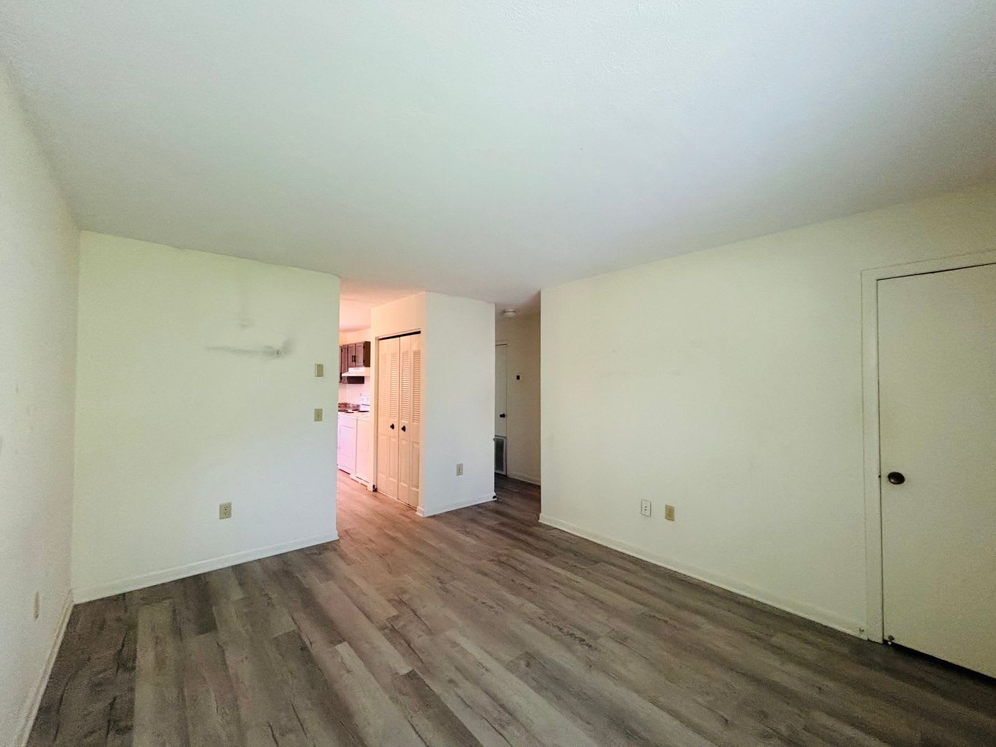 2 Bedroom 1 Bath Duplex – photo 3