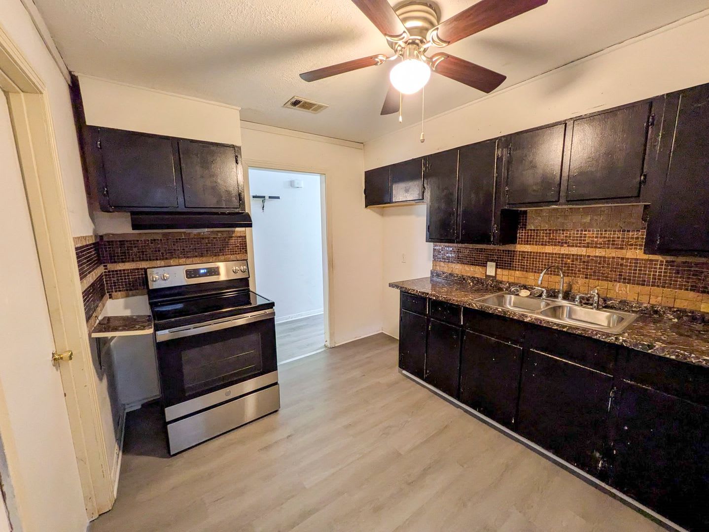 4185 Steelton St, Beaumont, TX 77703 – photo 5