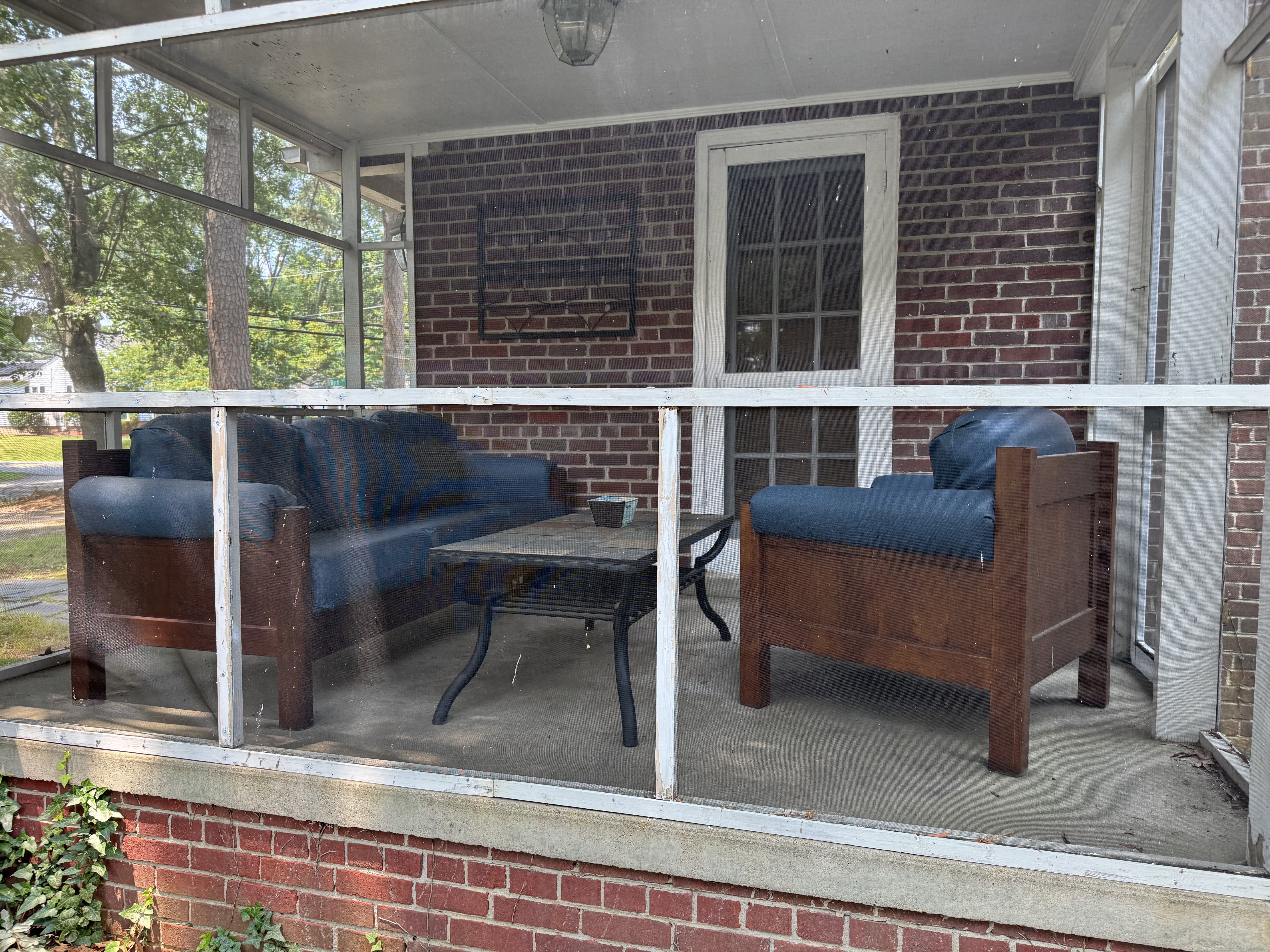 5206 Lee Avenue – photo 1