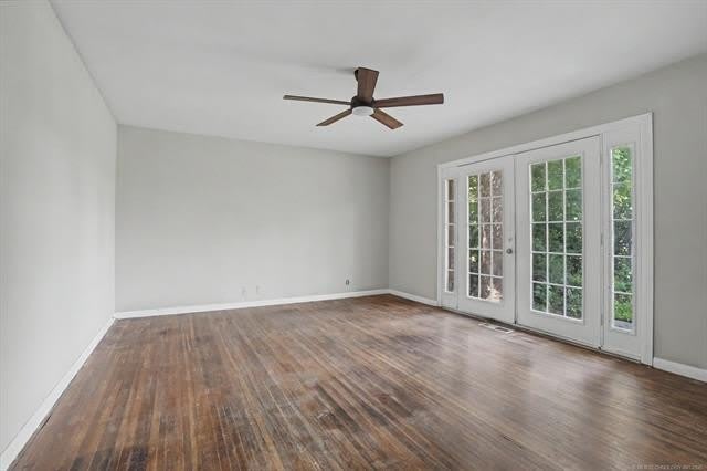 10311 E 5 th Street – photo 3