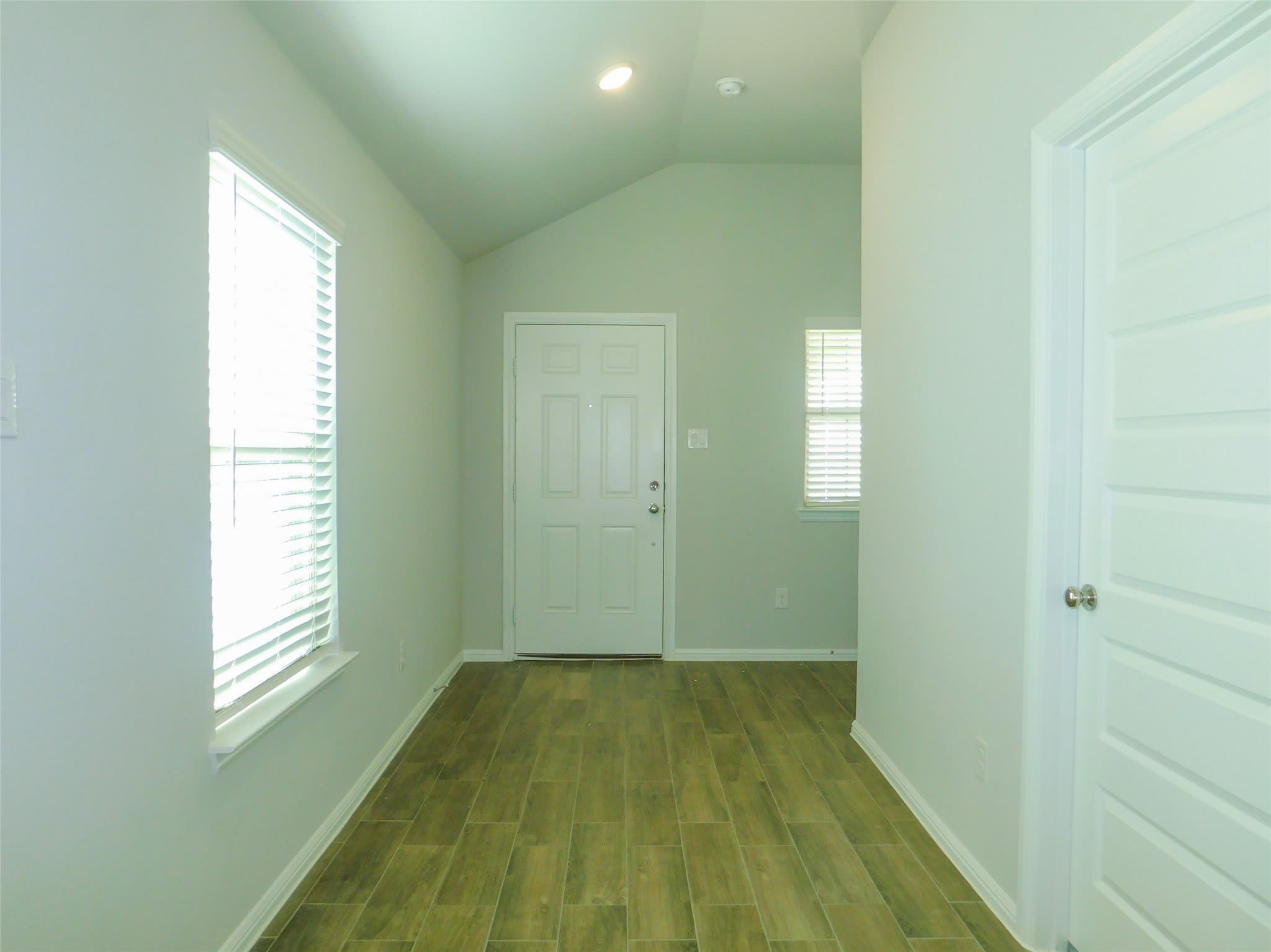 14017 Earlham Street – photo 4