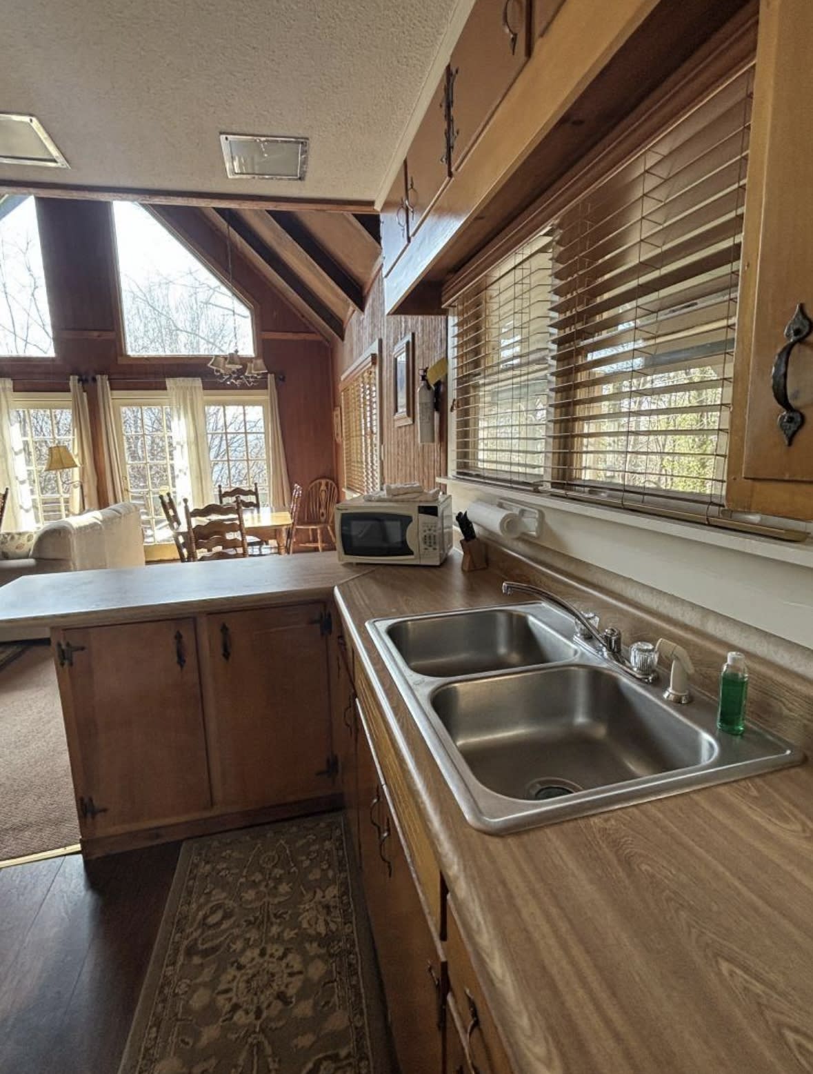 490 Chalet Village Dr – photo 5
