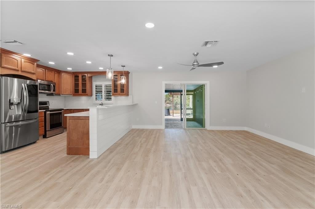 54 Liberty Ln – photo 5
