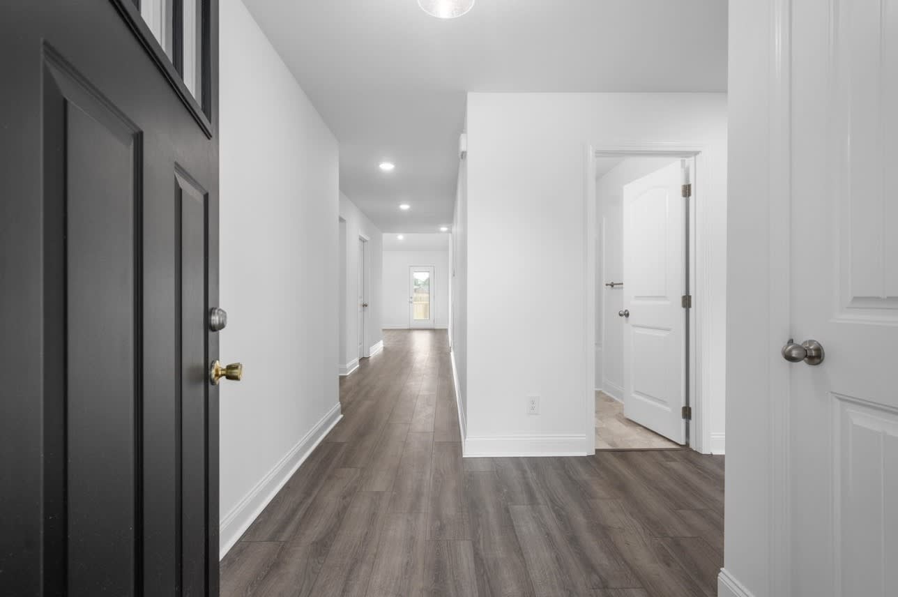 1360 Harmon Lane – photo 4