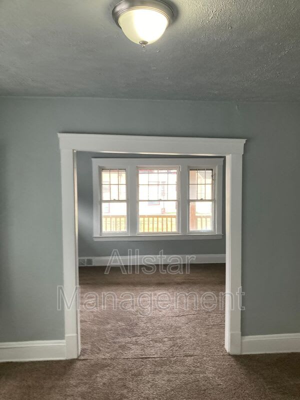 1005 E. 140th Street – photo 2