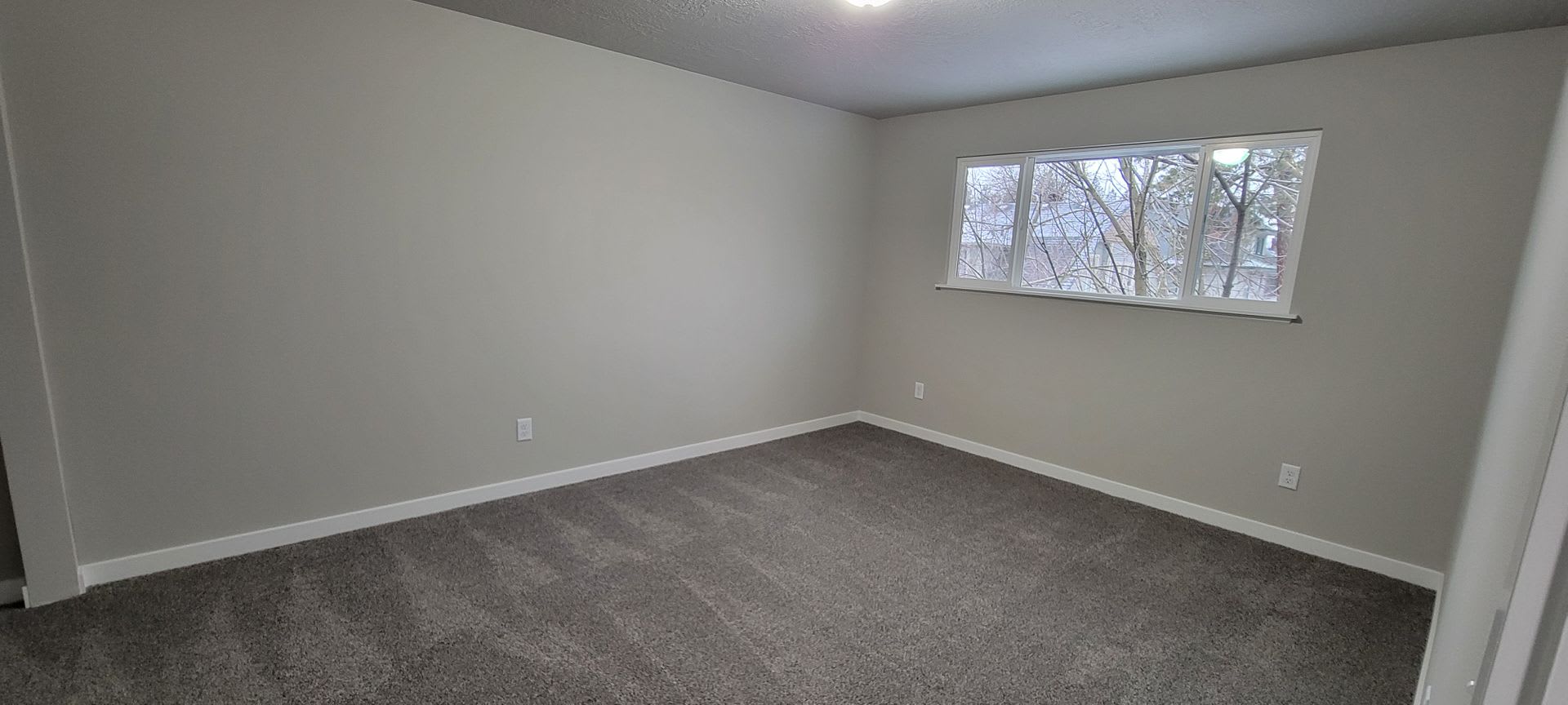 Move-in ready! Upgraded 2 Bedroom Condo – photo 5