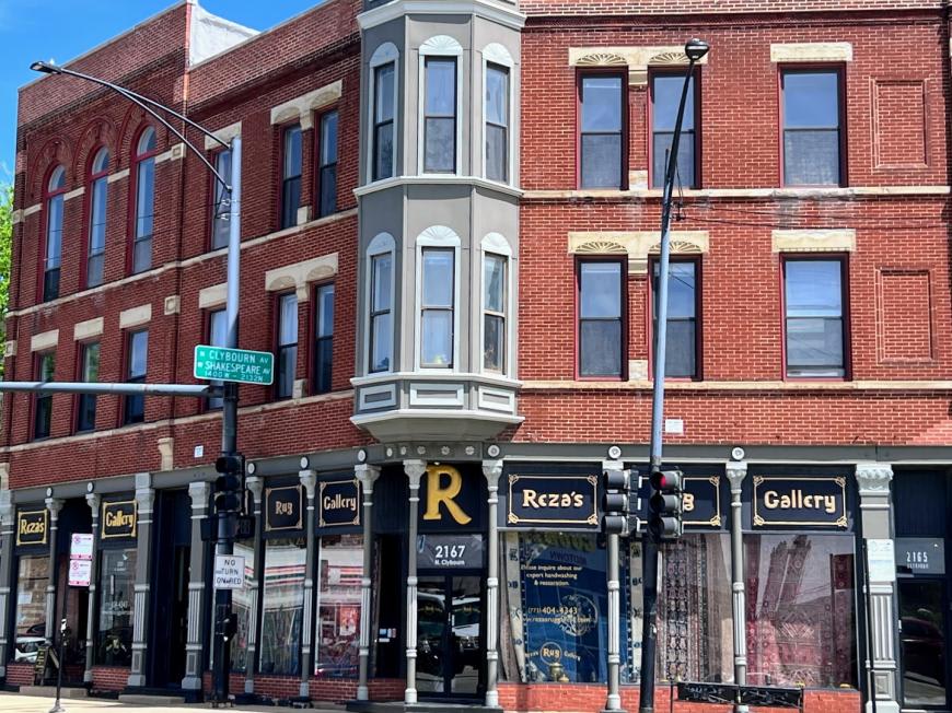 2129 North Southport Ave. – photo 1