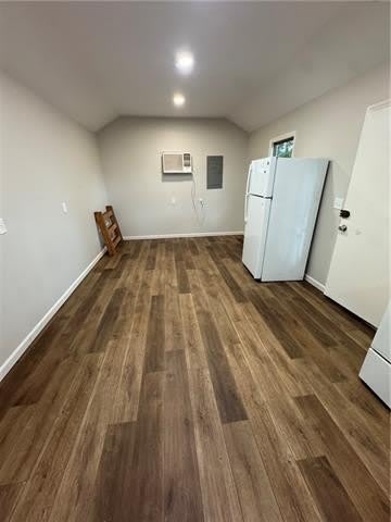 621 S CYPRESS Street – photo 2