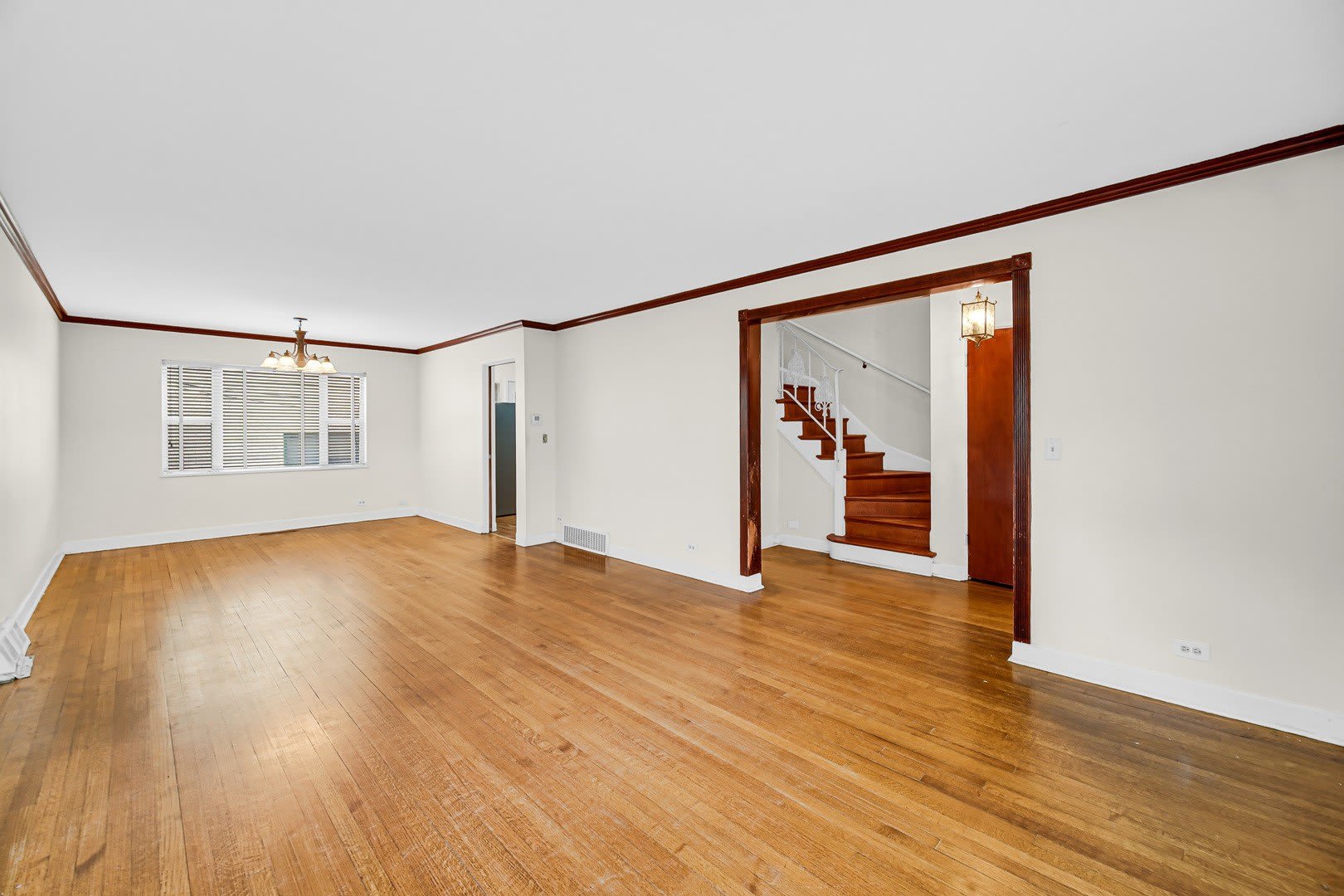 7248 N Ridge Boulevard – photo 5