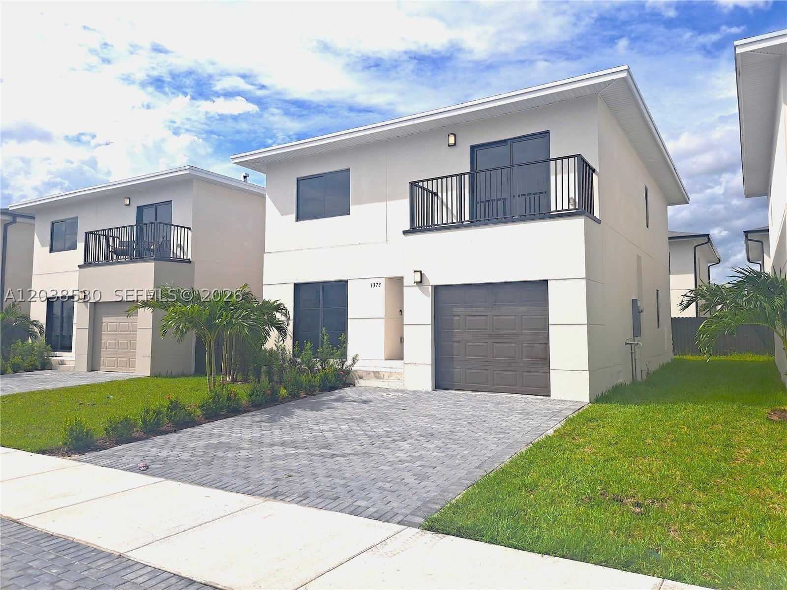1373 NW 1st St – photo 2