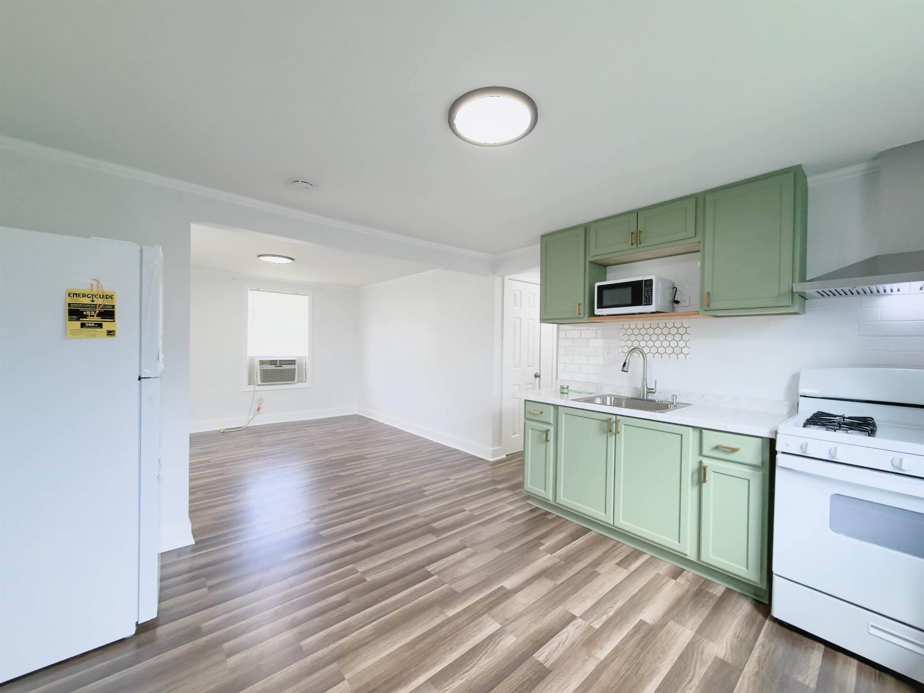 512 Crescent Boulevard – photo 4