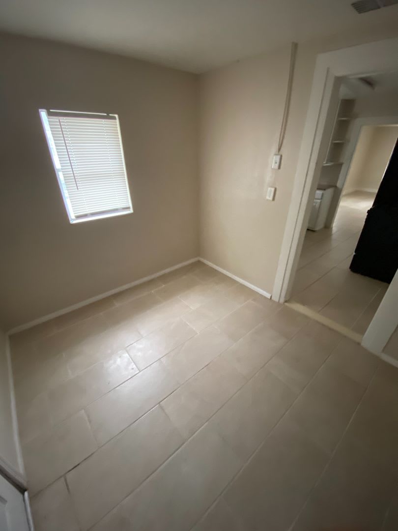 1144 Howard St – photo 4