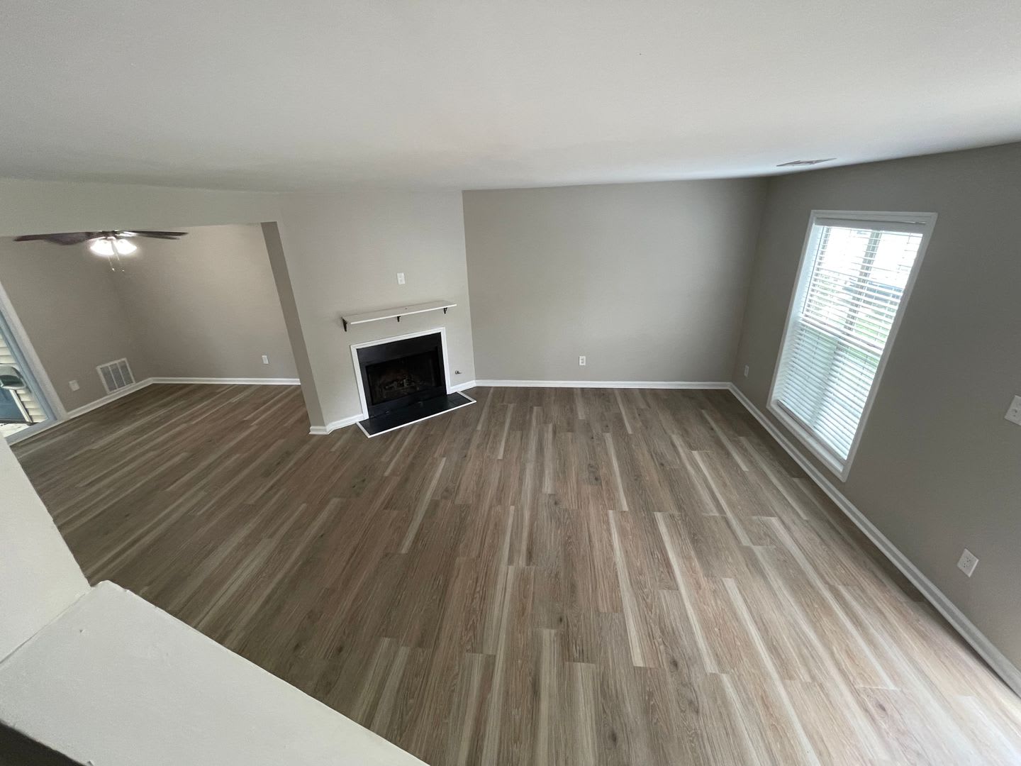 Remodeled Updated Townhome In Great Kennesaw Location Near Kennesaw State University Interstates And Shopping – photo 2
