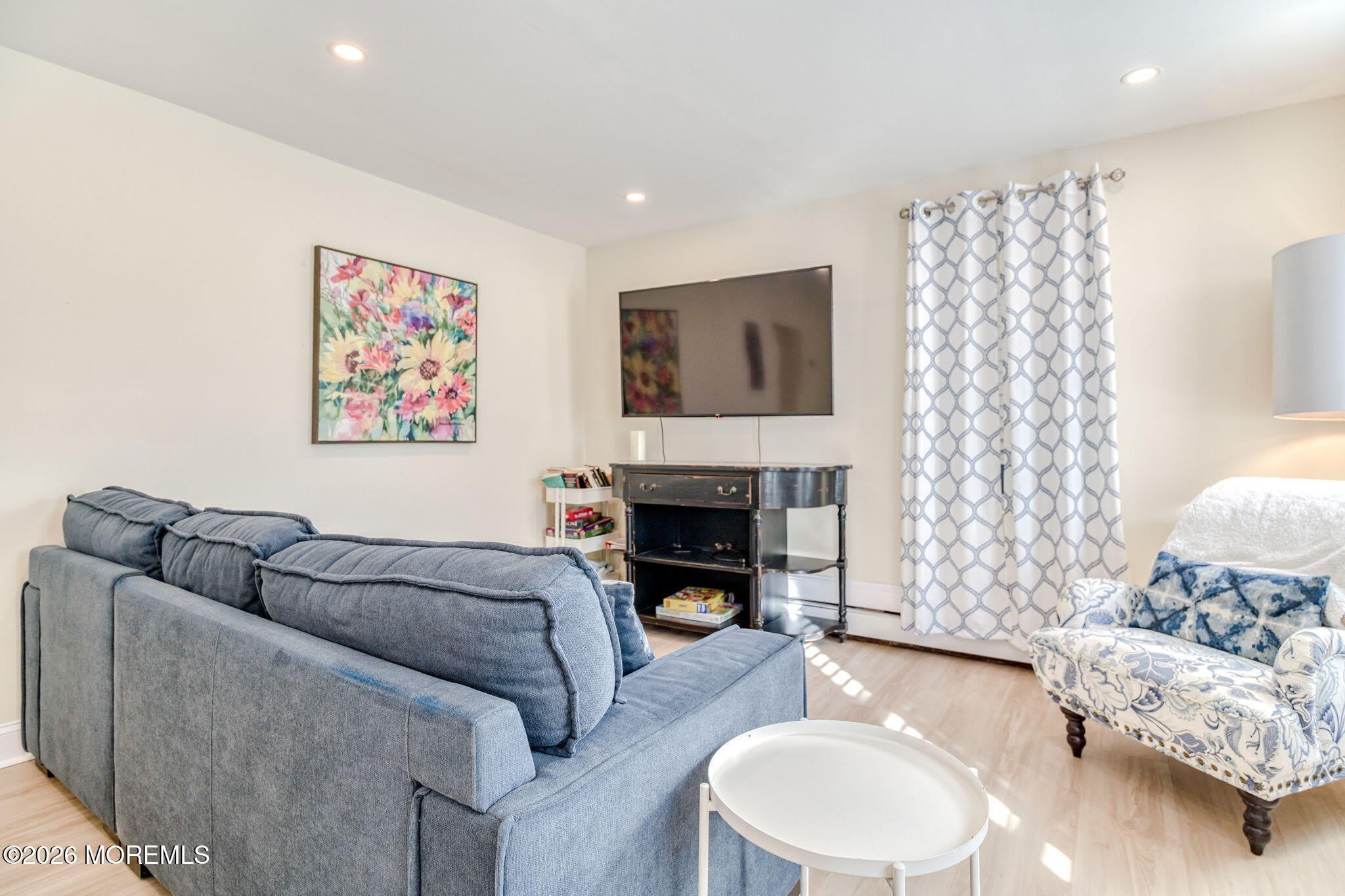 18 Abbott Avenue – photo 1
