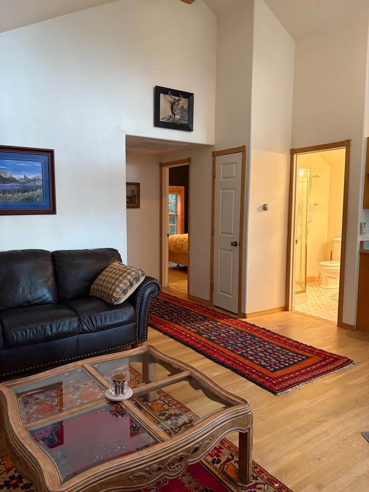 757 Bowman Rd – photo 2