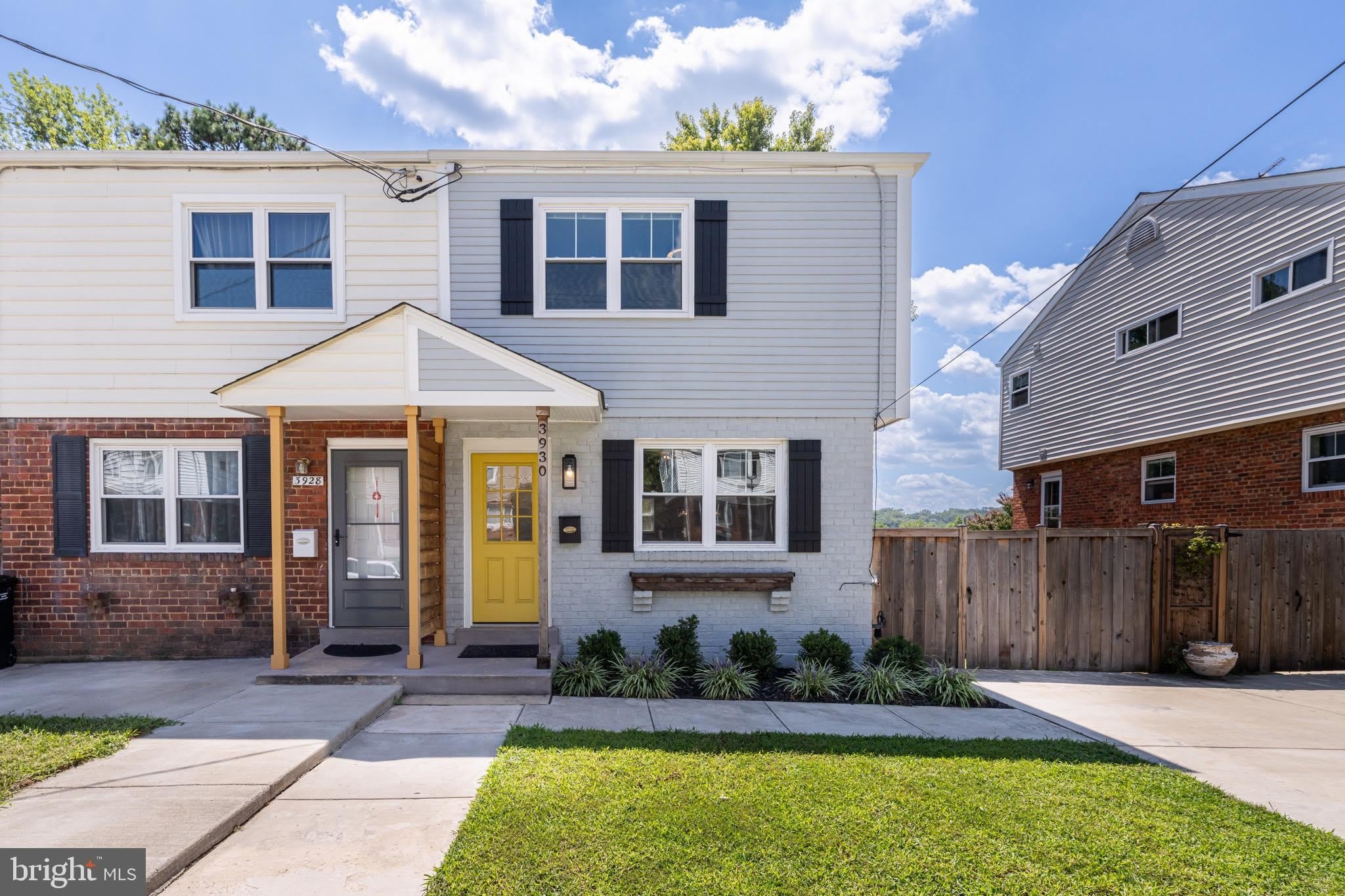 3930 VERMONT Avenue – photo 2