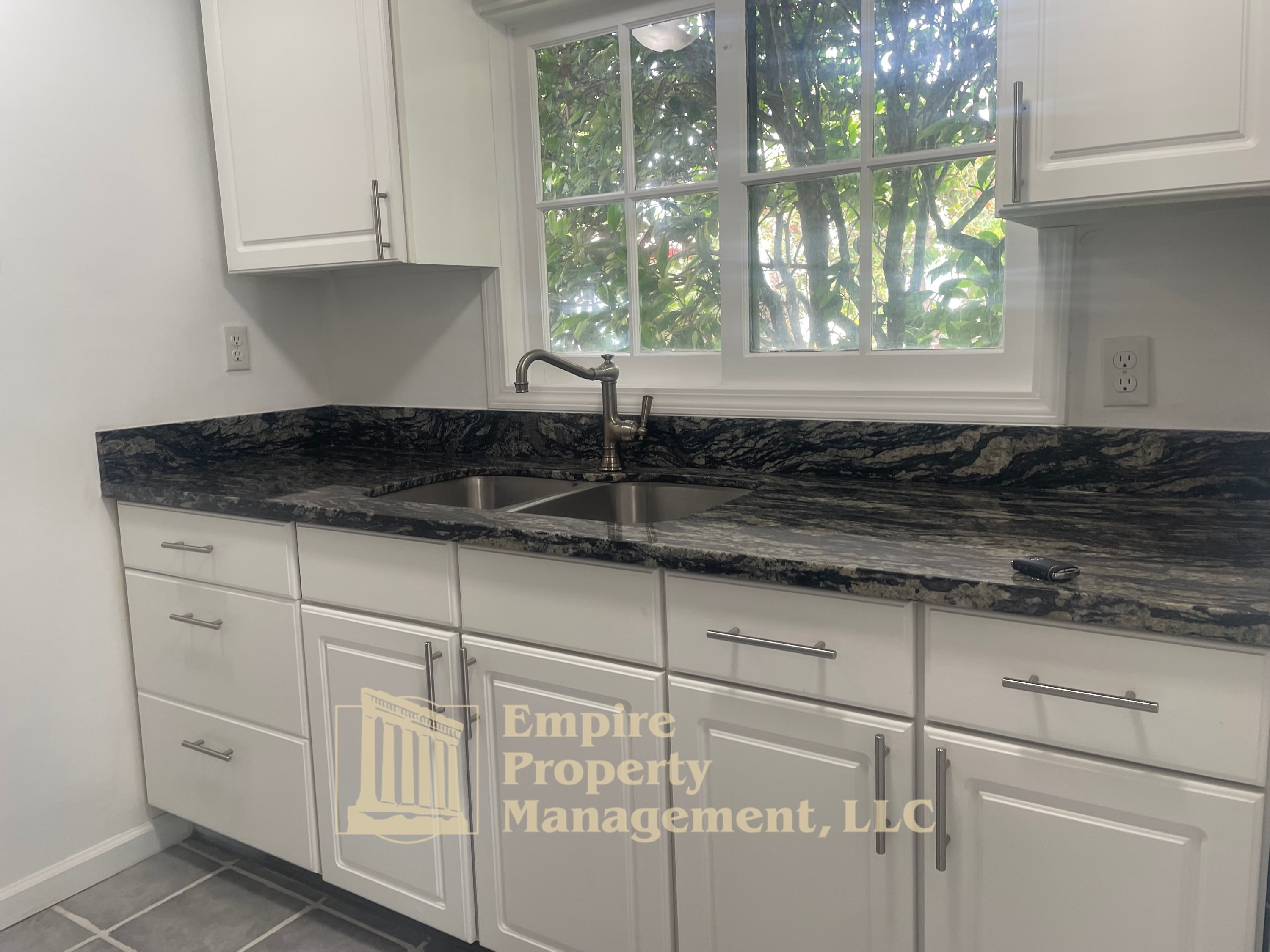 695 Walnut Avenue – photo 5