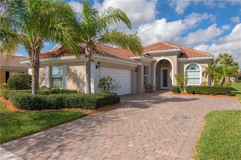 5254 Eleuthra Circle – photo 3