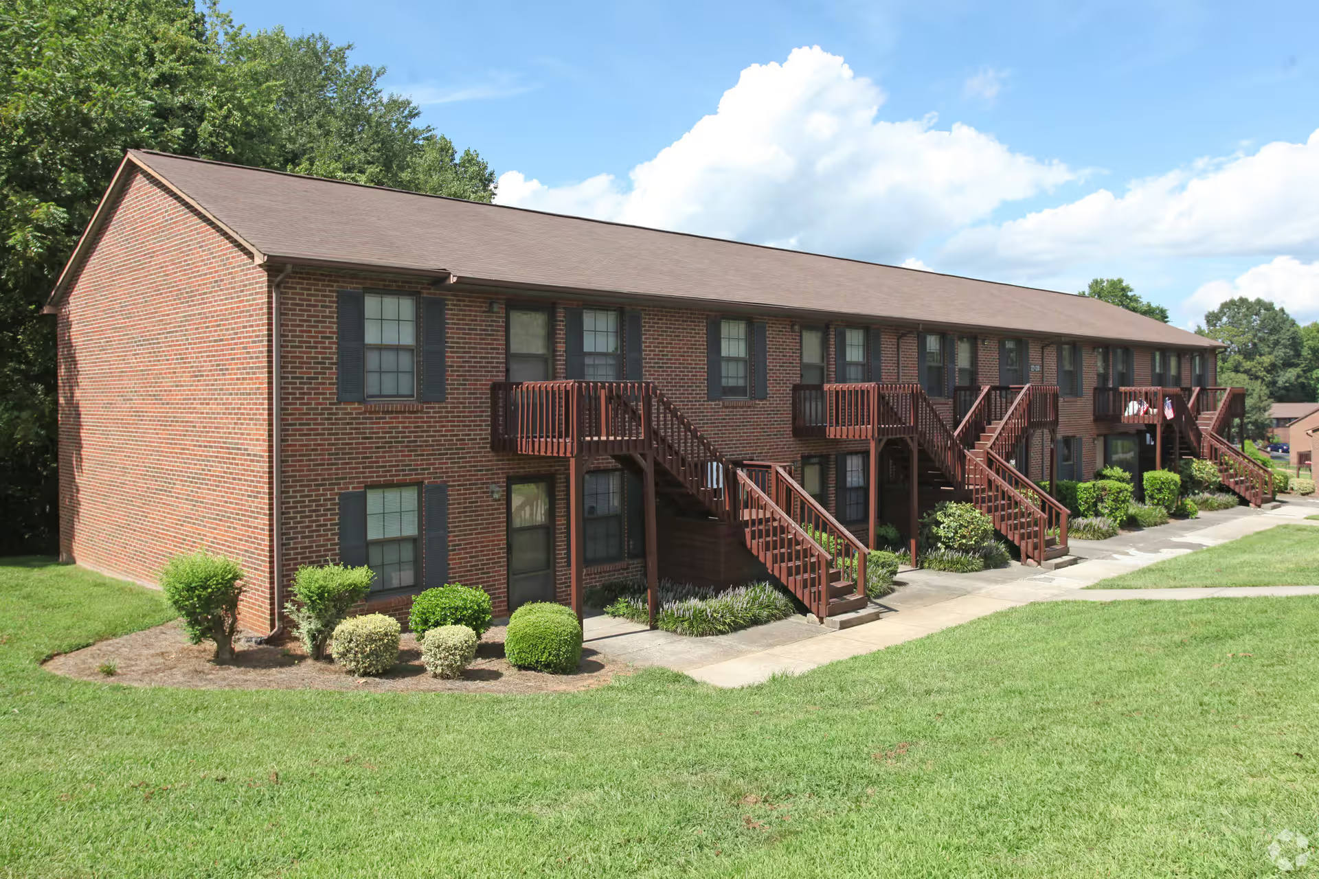August Specials-$700 OFF select 1 Bedrooms – photo 4