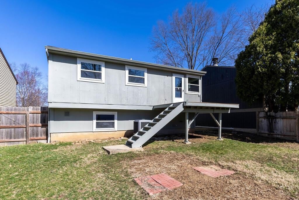 3357 Chetwood Place – photo 5