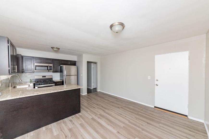 3058 N Kostner – photo 4