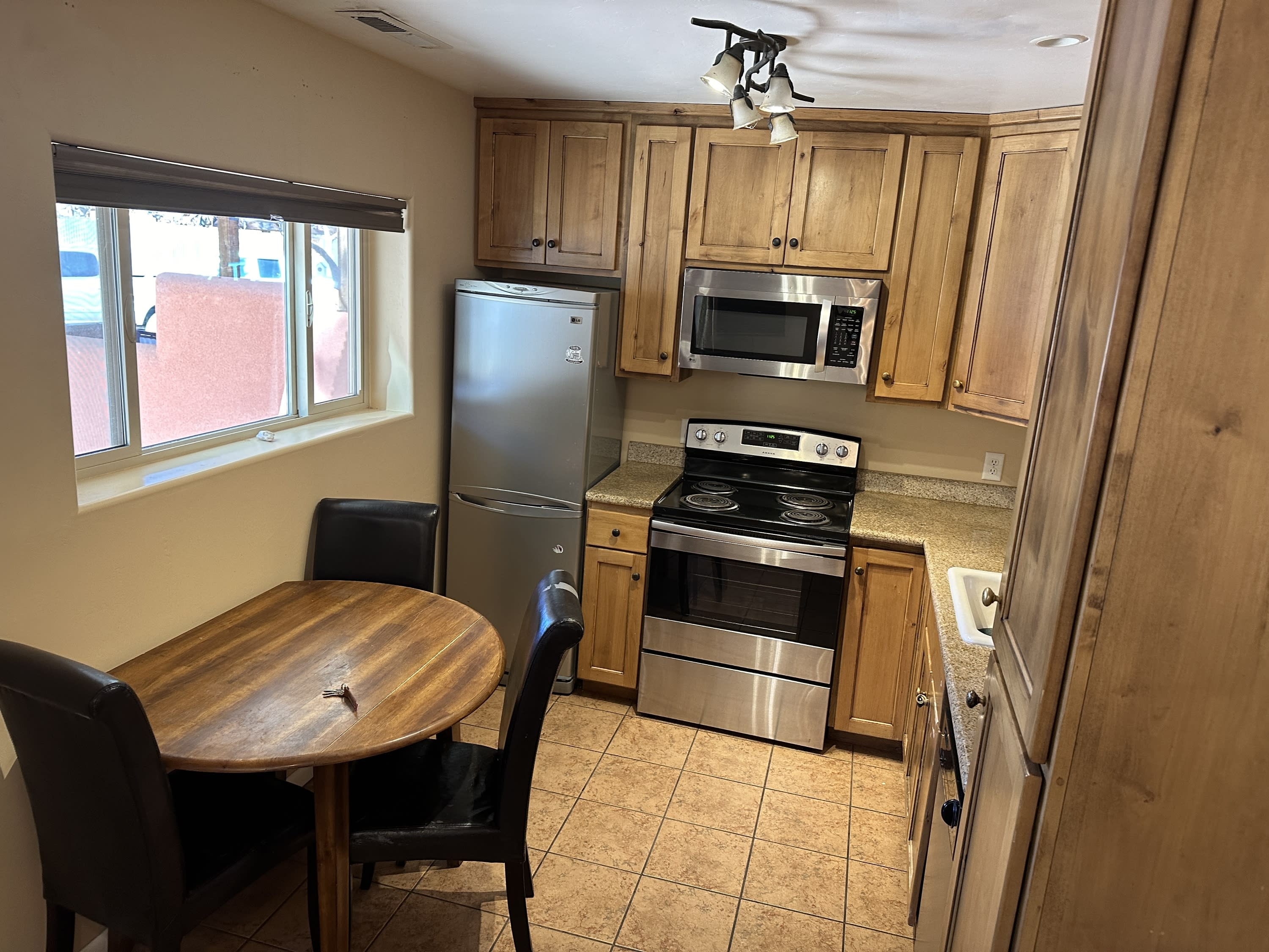 208 East 200 South 6Suit 1 6 – photo 3