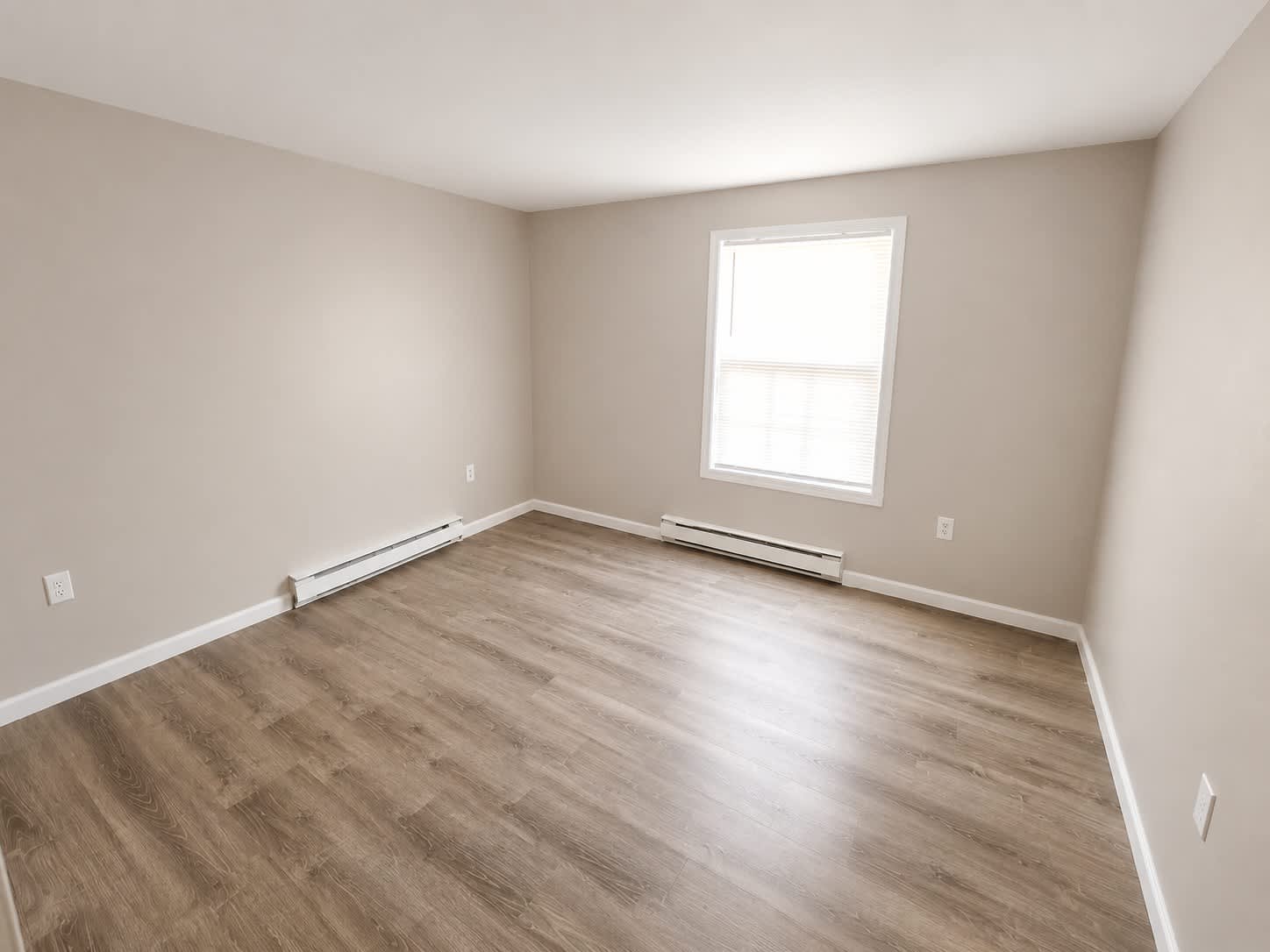 311 Littleton Avenue – photo 3
