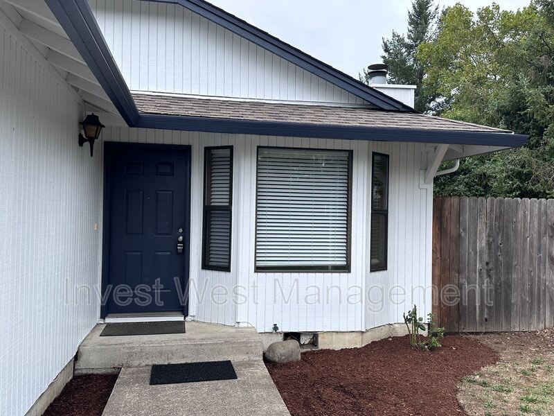 1904 SE Blairmont Drive – photo 5