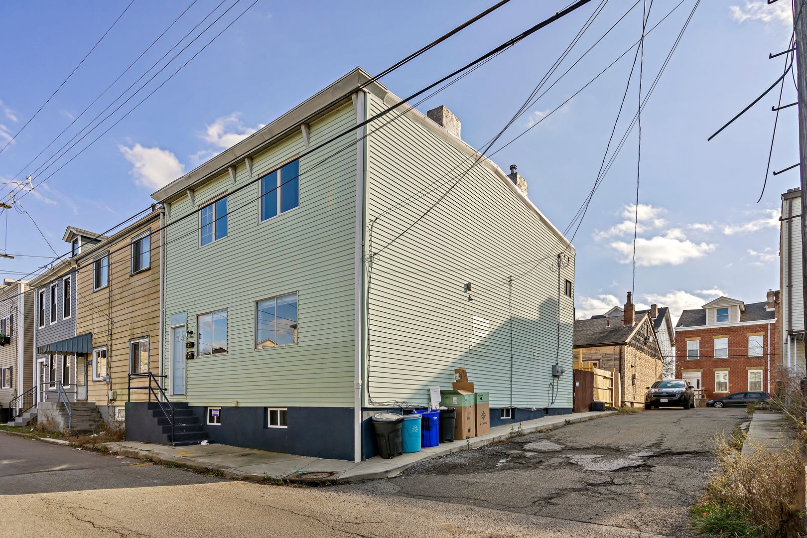 1129 Brabec Street (Full Service Plan) – photo 2