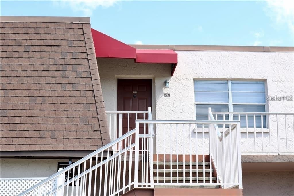 9101 W HILLSBOROUGH Avenue – photo 3